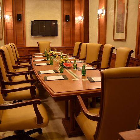 Royal Tulip Navi Mumbai Ξενοδοχείο Εξωτερικό φωτογραφία