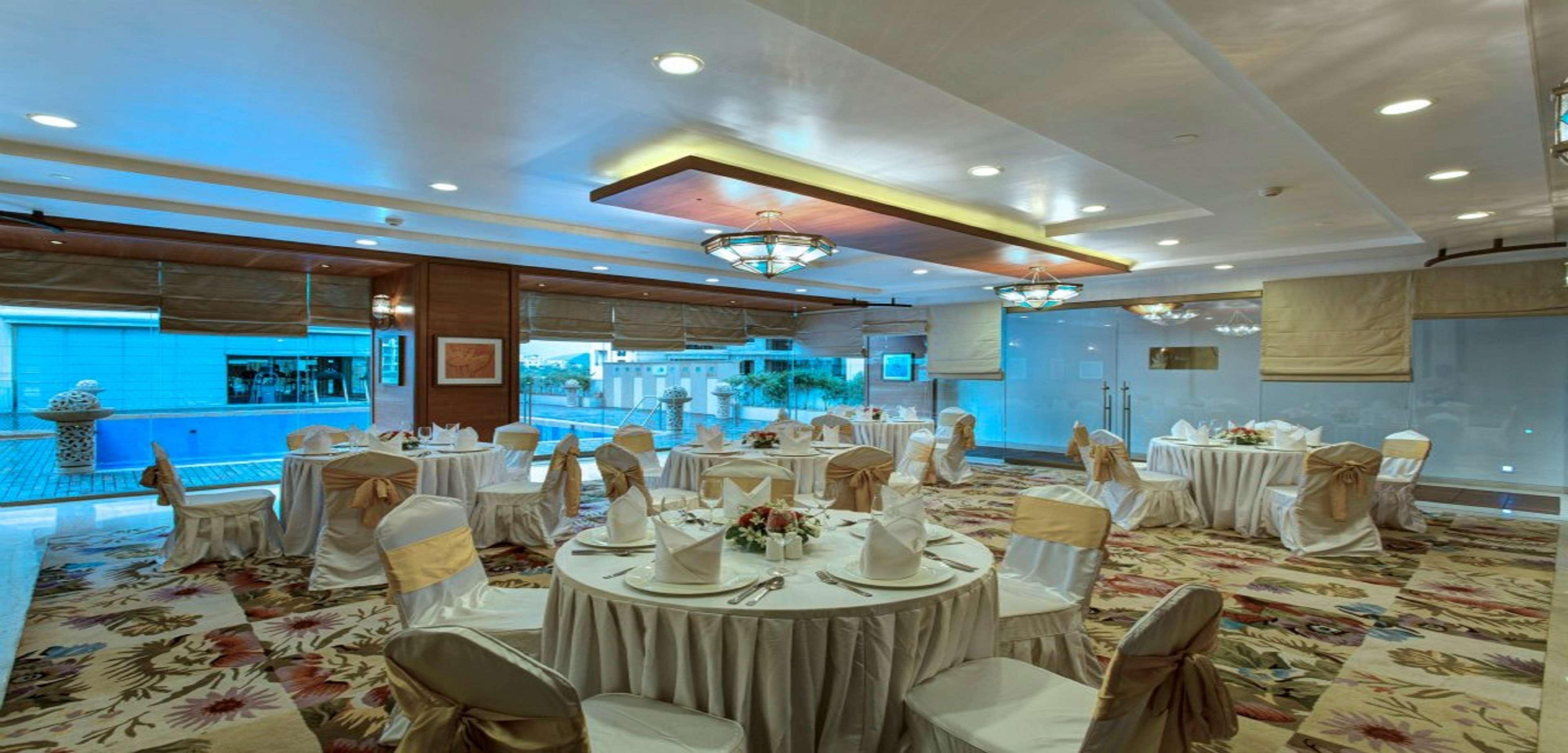 Royal Tulip Navi Mumbai Ξενοδοχείο Εξωτερικό φωτογραφία