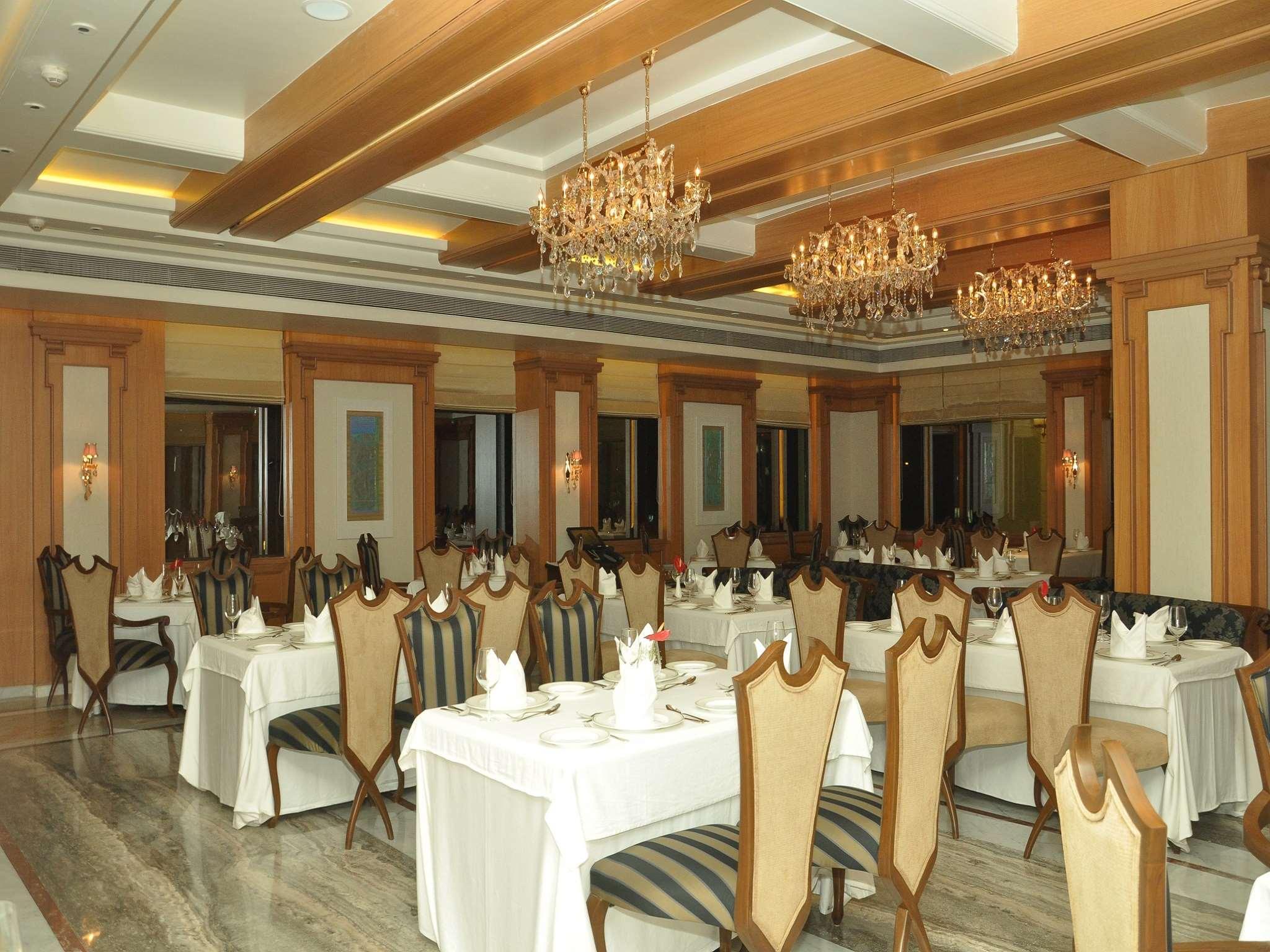 Royal Tulip Navi Mumbai Ξενοδοχείο Εξωτερικό φωτογραφία