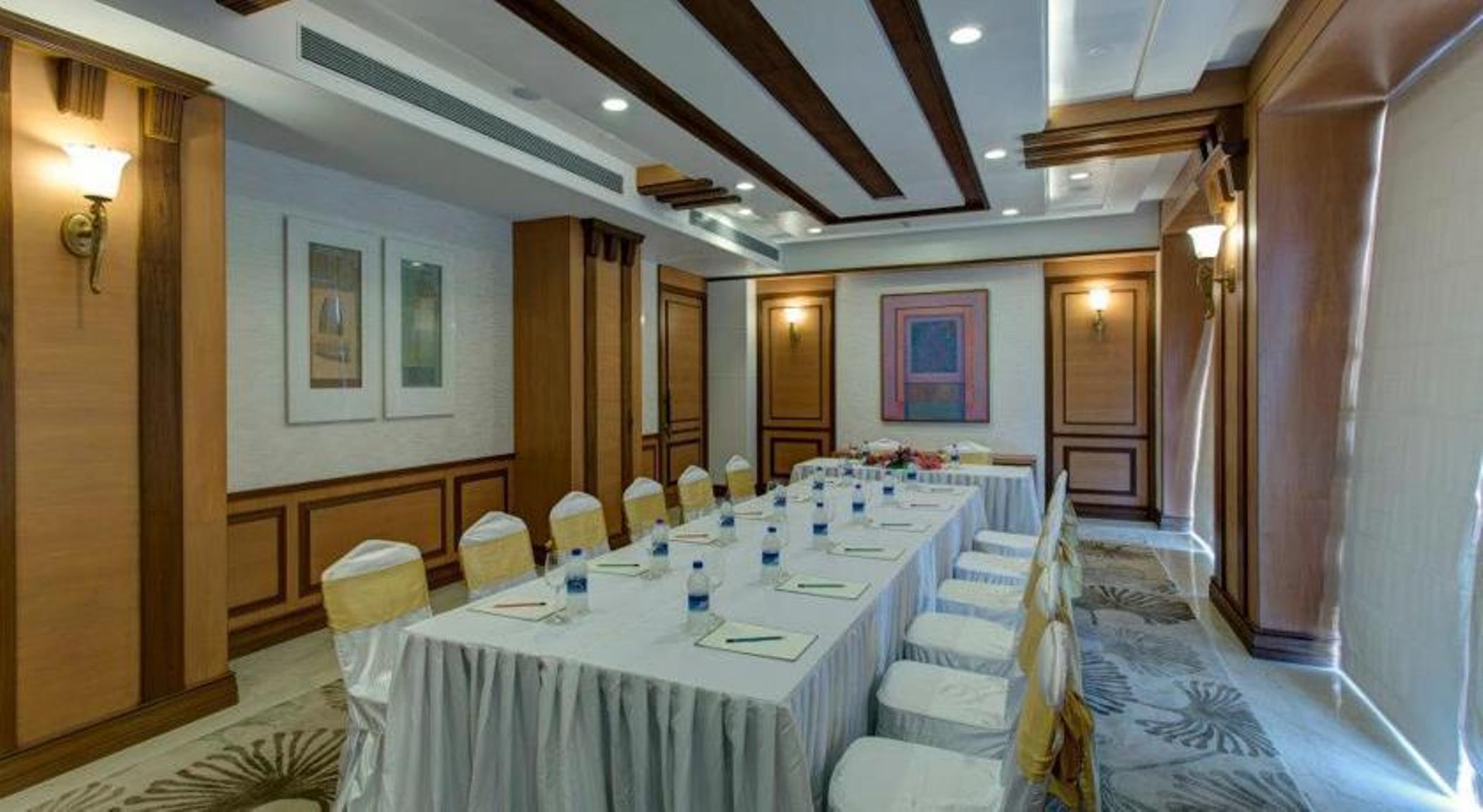 Royal Tulip Navi Mumbai Ξενοδοχείο Εξωτερικό φωτογραφία