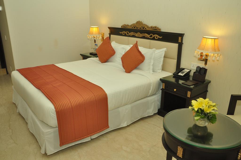 Royal Tulip Navi Mumbai Ξενοδοχείο Εξωτερικό φωτογραφία