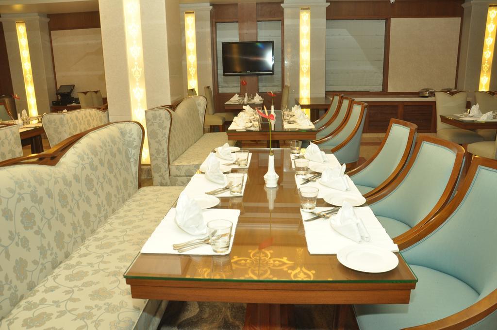 Royal Tulip Navi Mumbai Ξενοδοχείο Εξωτερικό φωτογραφία