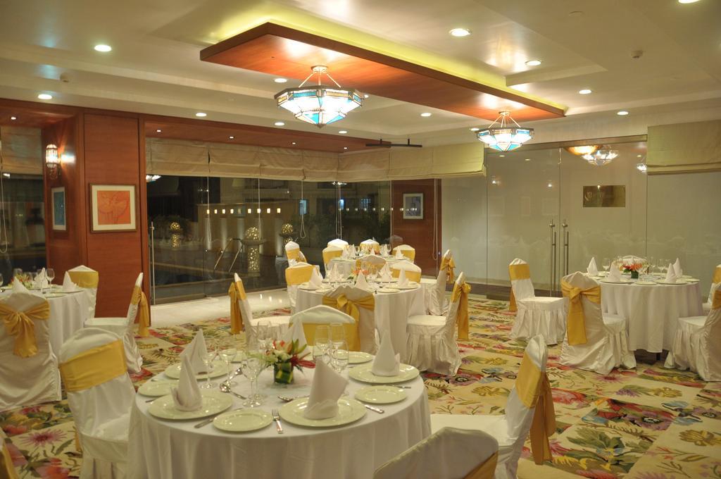 Royal Tulip Navi Mumbai Ξενοδοχείο Εξωτερικό φωτογραφία